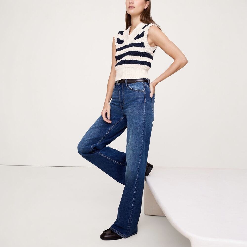 Banana Republic Cotton Cropped Sweater Vest Navy Blue Cream Stripe Size Medium